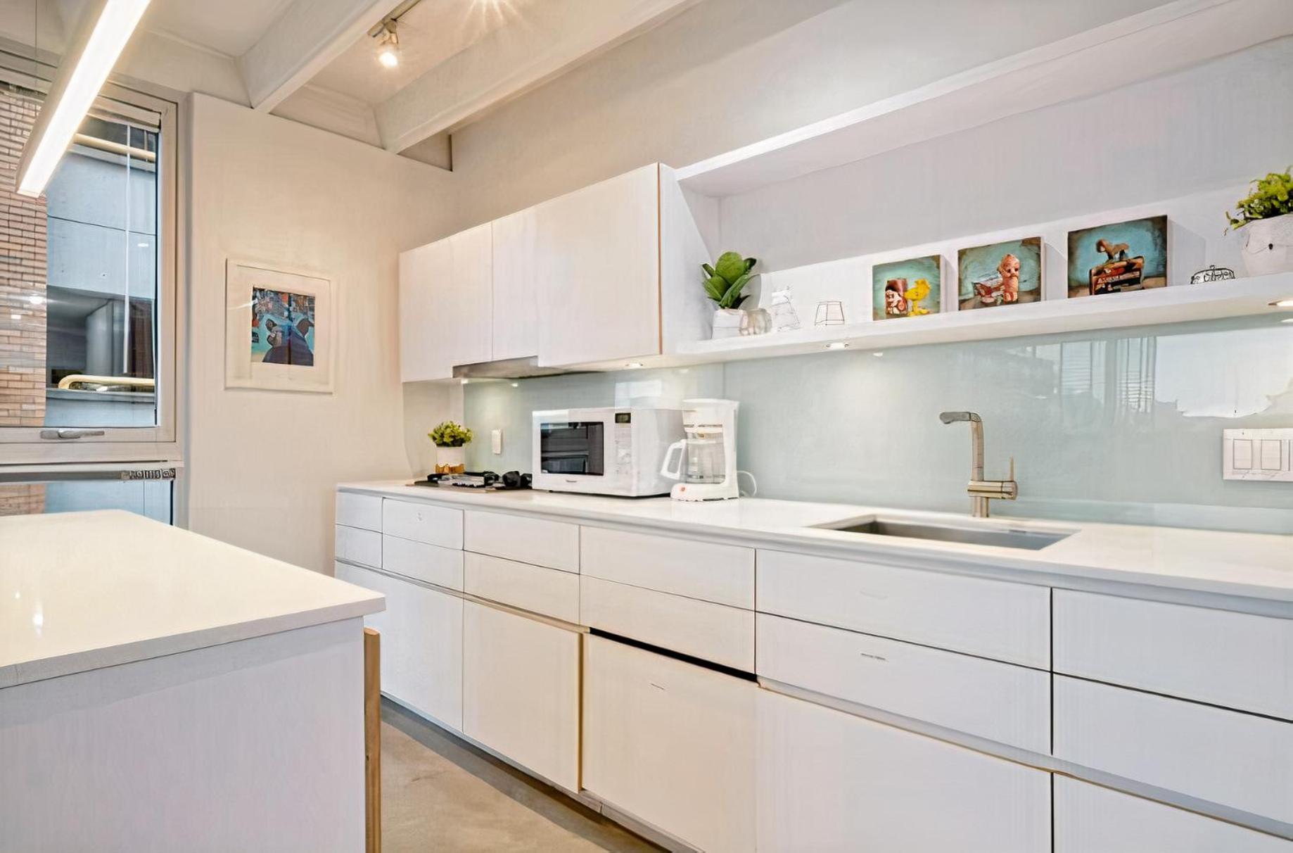 Modern, Bright & Central 1-Bed Downtown Apt Close To Rogers Arena Vancouver Kültér fotó